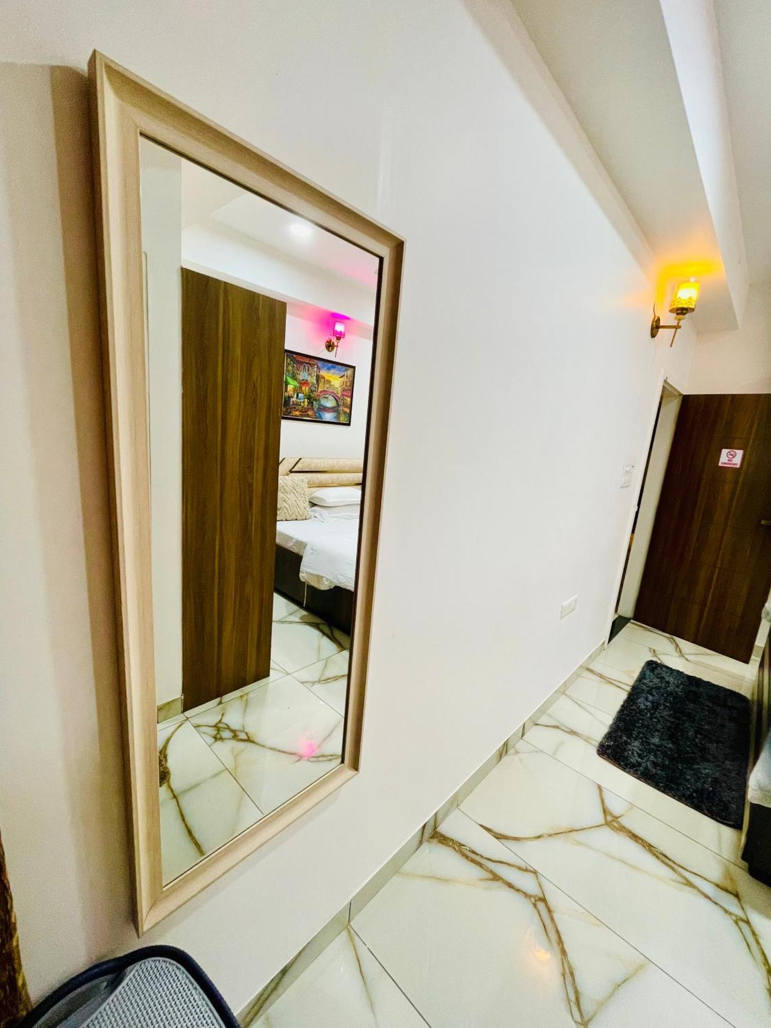 Airport Bliss Apartment+Balcony & Netflix + Prime جايبور المظهر الخارجي الصورة